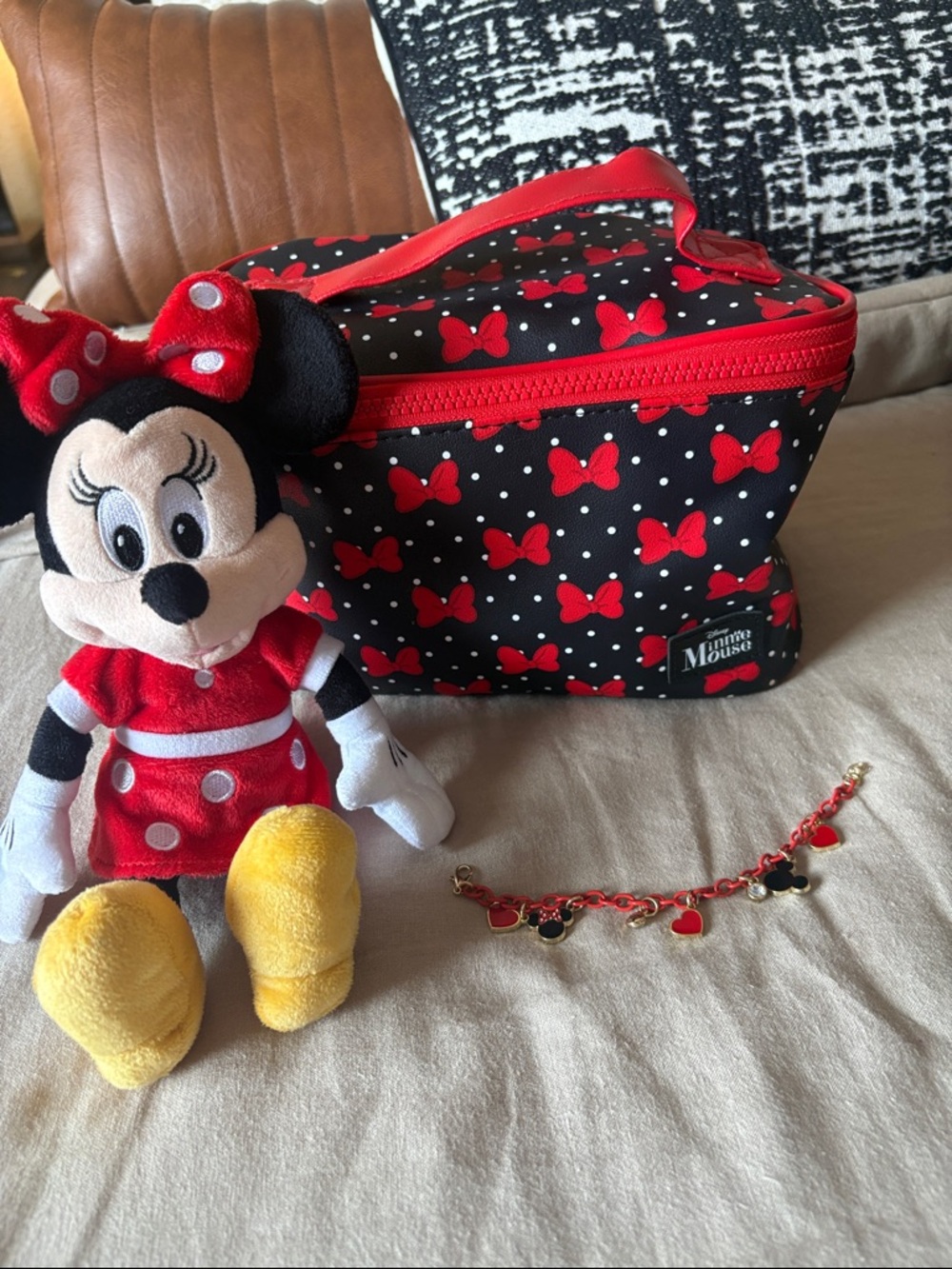 Minnie Mouse Bundle - Picture 2 of 9